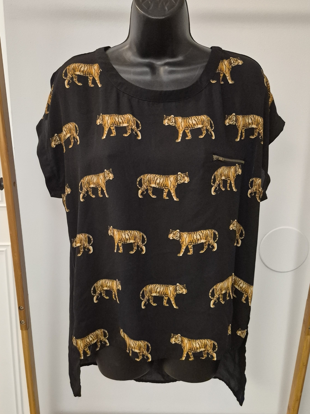 Forever 21 tiger print blouse